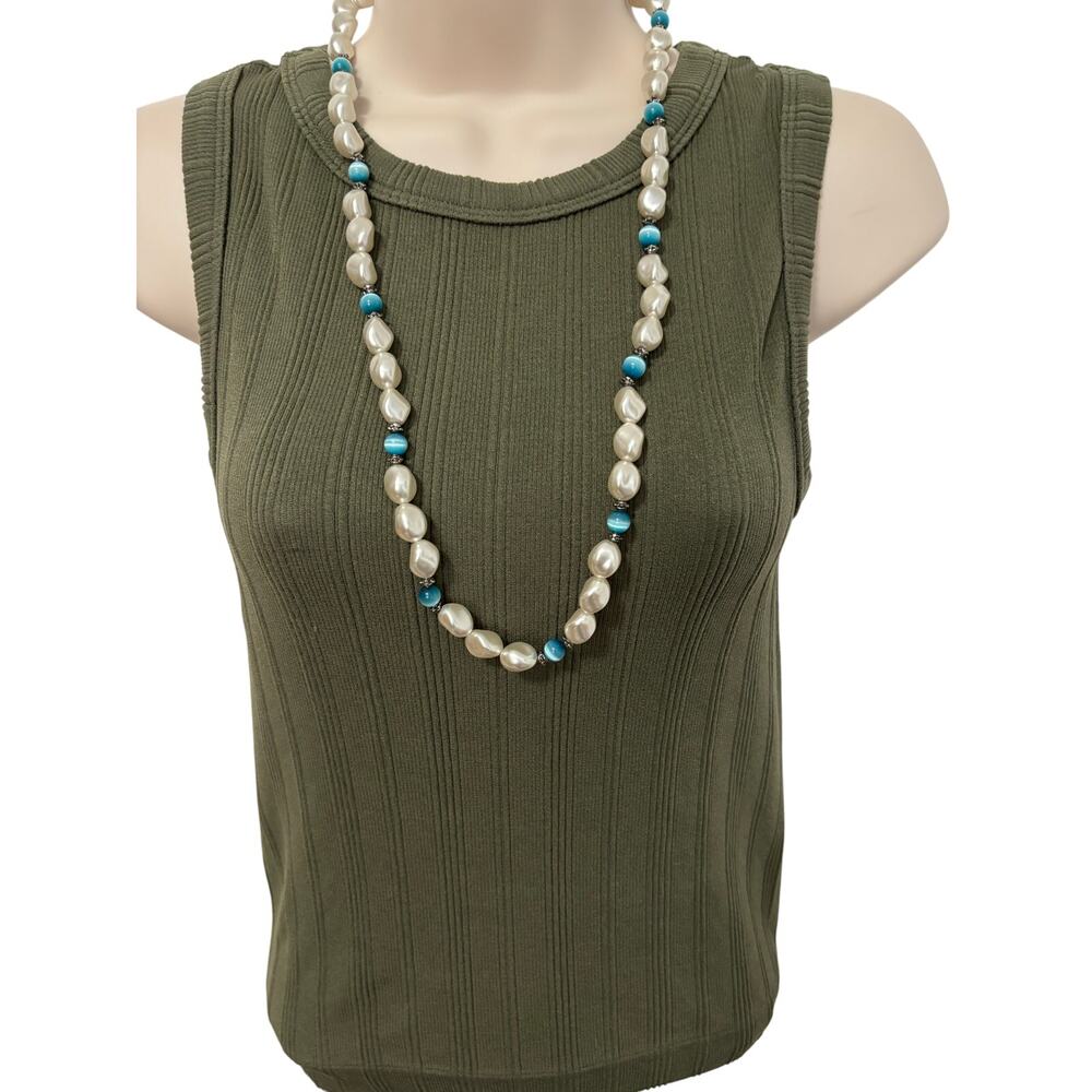 Women's Iridescent White‎ Blue Beaded Silver Accent Necklace Wedding Timeless